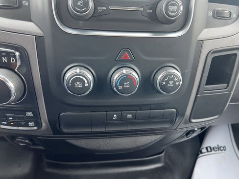 Used 2019 RAM 1500 Express image 20