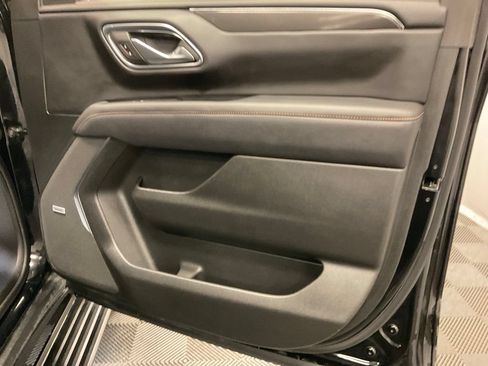 Used 2024 GMC Yukon XL AT4 w/ AT4 Premium Plus Package AWD/4WD image 24