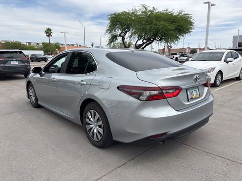 Used 2023 Toyota Camry LE image 4
