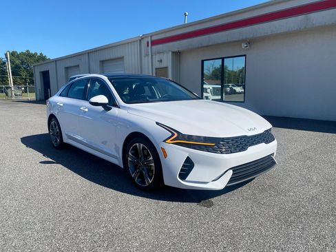 Used 2023 Kia K5 EX image 5