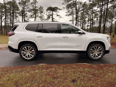 New 2026 GMC Acadia Denali w/ Super Cruise Package FWD image 6