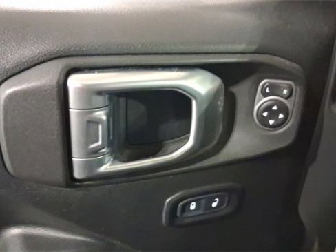 Used 2019 Jeep Wrangler Unlimited Sport S image 27