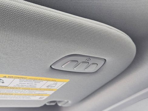 New 2026 Ford F250 Lariat w/ Black Appearance Package image 31