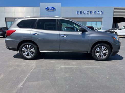 Used 2020 Nissan Pathfinder SL AWD/4WD image 7