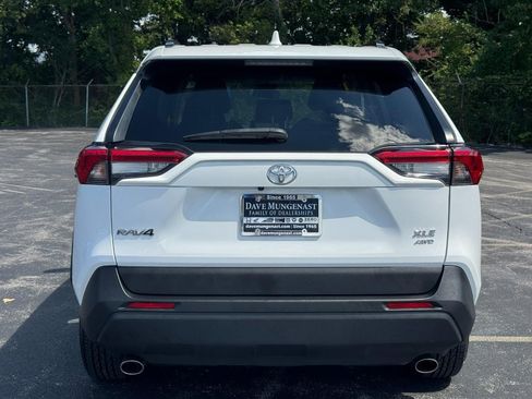 Used 2024 Toyota RAV4 XLE AWD/4WD image 7