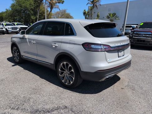 Used 2023 Lincoln Nautilus Reserve w/ Equipment Group 201A FWD image 5