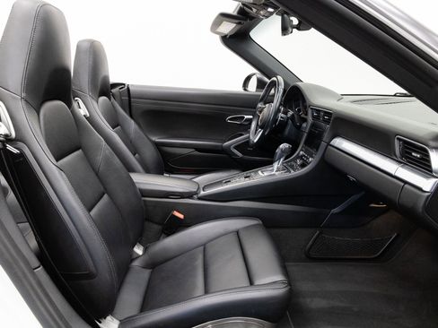 Used 2017 Porsche 911 Carrera image 14