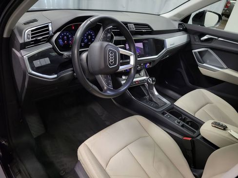 Used 2020 Audi Q3 2.0T Premium w/ Convenience Package AWD/4WD image 14