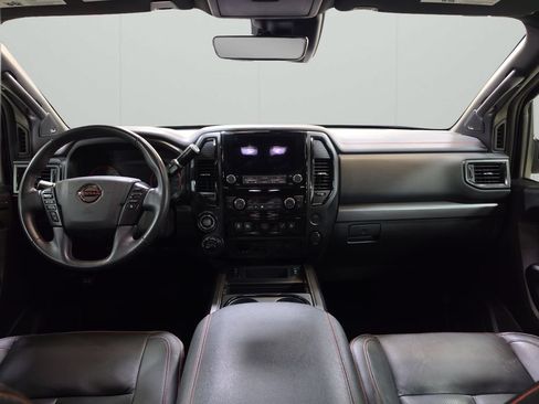 Used 2024 Nissan Titan PRO-4X w/ Pro-4x Convenience Package AWD/4WD image 17