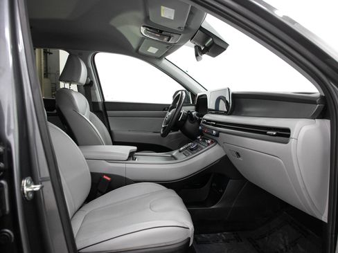 Used 2025 Hyundai Palisade SEL AWD/4WD image 13