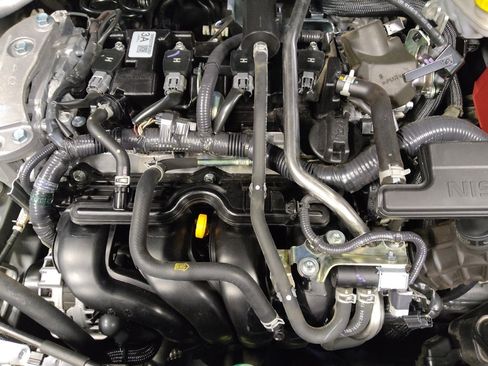 Used 2024 Nissan Sentra S FWD image 30