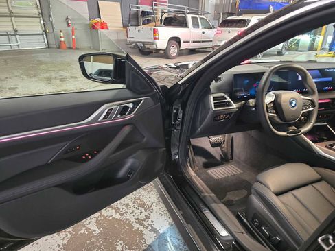 Used 2025 BMW i4 eDrive40 image 20
