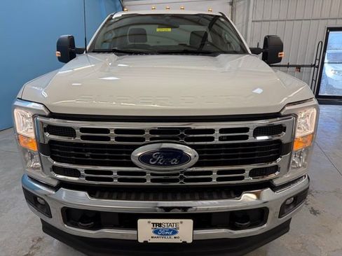 Used 2025 Ford F350 XLT w/ FX4 Off-Road Package image 3