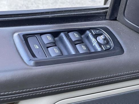 Used 2012 Land Rover Range Rover Sport Limited Edition image 10