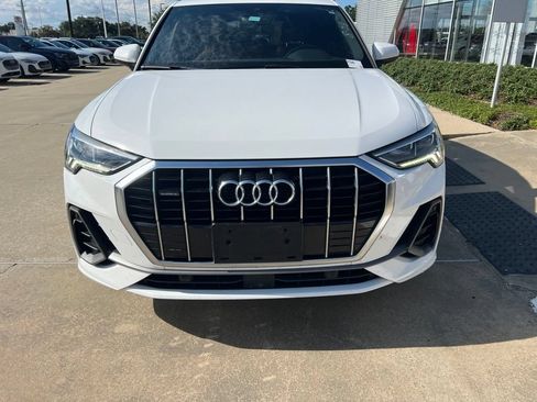 Used 2019 Audi Q3 2.0T Premium Plus w/ Premium Plus Package AWD/4WD image 7