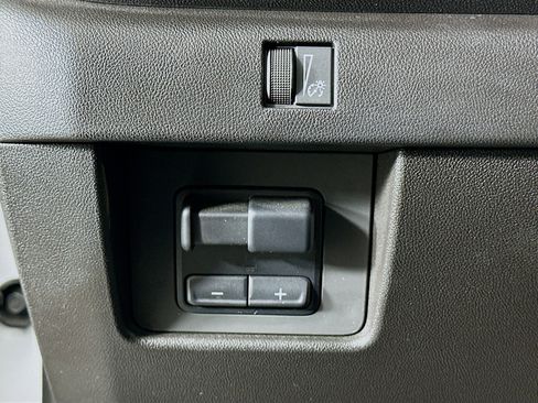 Used 2024 Chevrolet Colorado Trail Boss w/ Advanced Trailering Package image 17