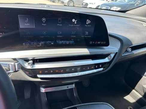 Used 2024 Cadillac Lyriq Luxury AWD/4WD image 24