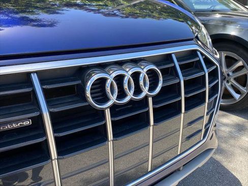 Certified 2024 Audi Q5 Premium w/ Convenience Package AWD/4WD image 8