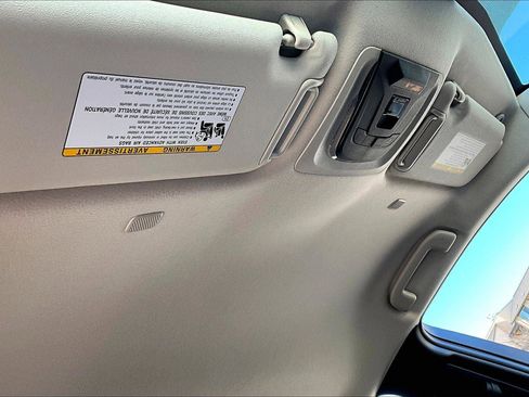 Certified 2025 Toyota Corolla LE image 21