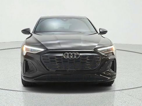 Used 2024 Audi Q8 e-tron Premium Plus w/ Premium Plus Package AWD/4WD image 2