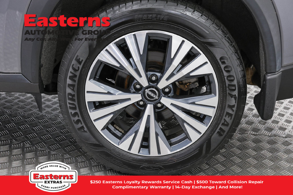 Used 2023 Nissan Rogue SV AWD/4WD image 34
