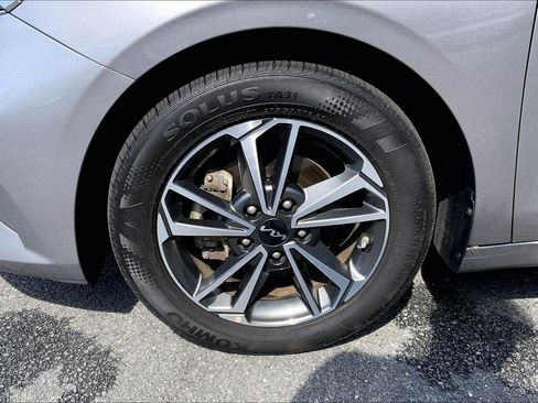 Used 2024 Kia Forte LXS FWD image 10
