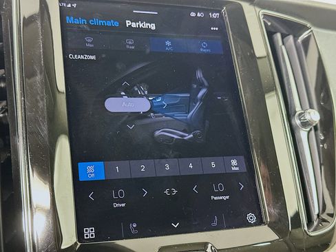 Used 2023 Volvo XC60 B5 Plus w/ Climate Package image 24