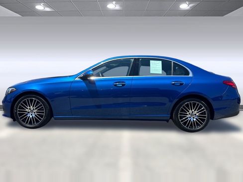 Used 2025 Mercedes-Benz C 300 4MATIC Sedan image 2