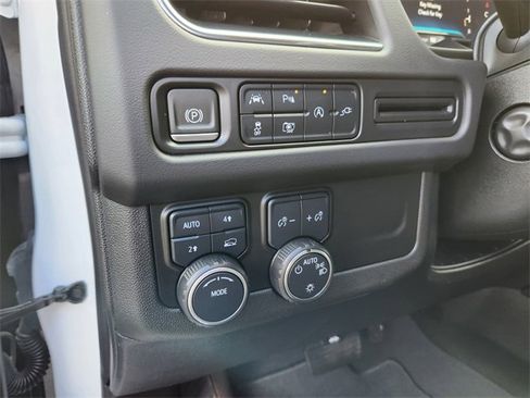 Used 2022 Chevrolet Tahoe LT w/ Luxury Package image 7