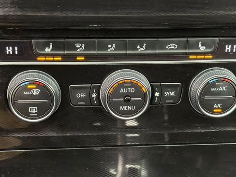 Used 2016 Volkswagen GTI Autobahn w/ Lighting Package (SEL) image 23