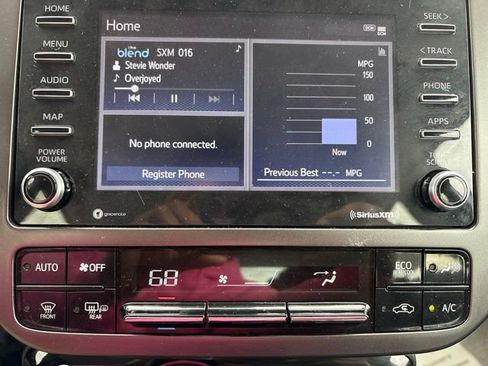 Used 2021 Toyota Prius FWD image 14