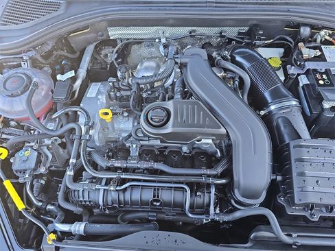 Certified 2025 Volkswagen Jetta SE image 22