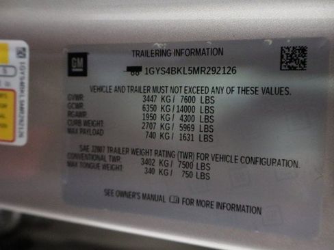 Used 2021 Cadillac Escalade Premium Luxury w/ LPO, Illumination Package AWD/4WD image 93