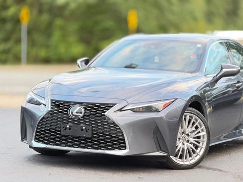 Used 2022 Lexus IS 300 AWD w/ Premium Package image 4