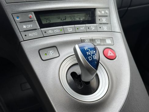 Used 2013 Toyota Prius Three FWD image 6