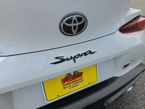 Used 2020 Toyota Supra RWD image 33