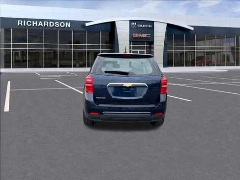 Used 2017 Chevrolet Equinox LS FWD image 4