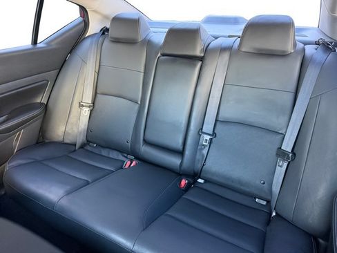 Used 2023 Nissan Altima 2.5 SL FWD image 11