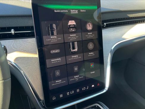 New 2025 Volvo EX90 Plus w/ Protection Package Premier image 22