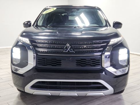 Used 2024 Mitsubishi Outlander SE Black Edition image 8