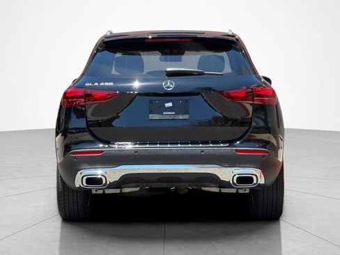 Used 2026 Mercedes-Benz GLA 250 image 4