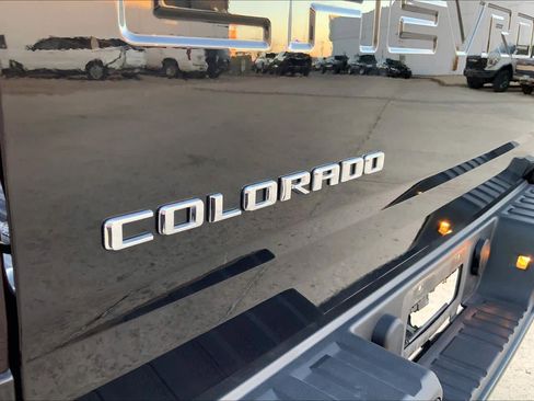 Used 2022 Chevrolet Colorado LT w/ Fleet Safety Package image 30