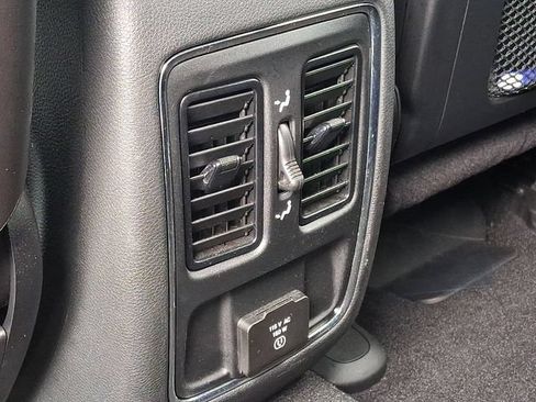 Used 2021 Jeep Grand Cherokee Laredo X AWD/4WD image 24