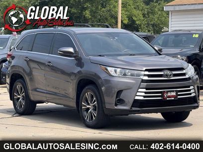 Used 2017 Toyota Highlander LE