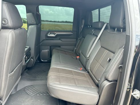 Used 2025 Chevrolet Silverado 2500 High Country w/ Midnight Edition AWD/4WD image 23