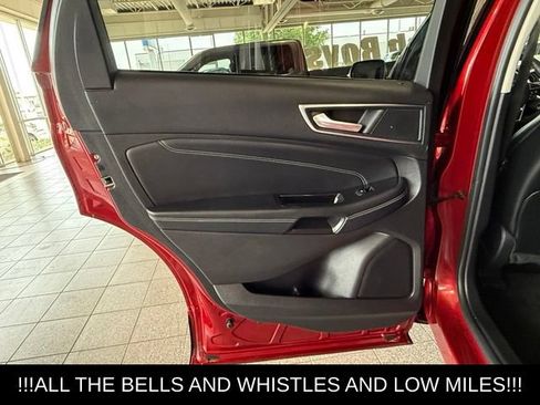 Used 2017 Ford Edge Titanium w/ Equipment Group 301A AWD/4WD image 17