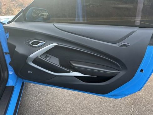 Used 2022 Chevrolet Camaro LT w/ RS Package image 17