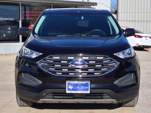 Used 2019 Ford Edge SE image 2