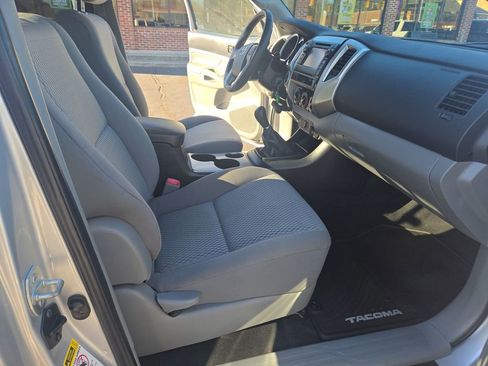 Used 2013 Toyota Tacoma 4x4 Access Cab w/ SR5 Pkg image 20