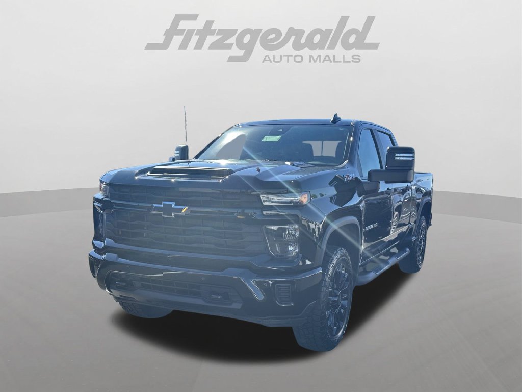 Used 2025 Chevrolet Silverado 2500 Custom w/ Custom Convenience Package AWD/4WD image 2